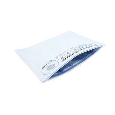 Het Onkruid die van Mylar van de hennepbloem Middelgrote Uitgangszakken Veilig voor kinderen 8 " verpakken X6“
